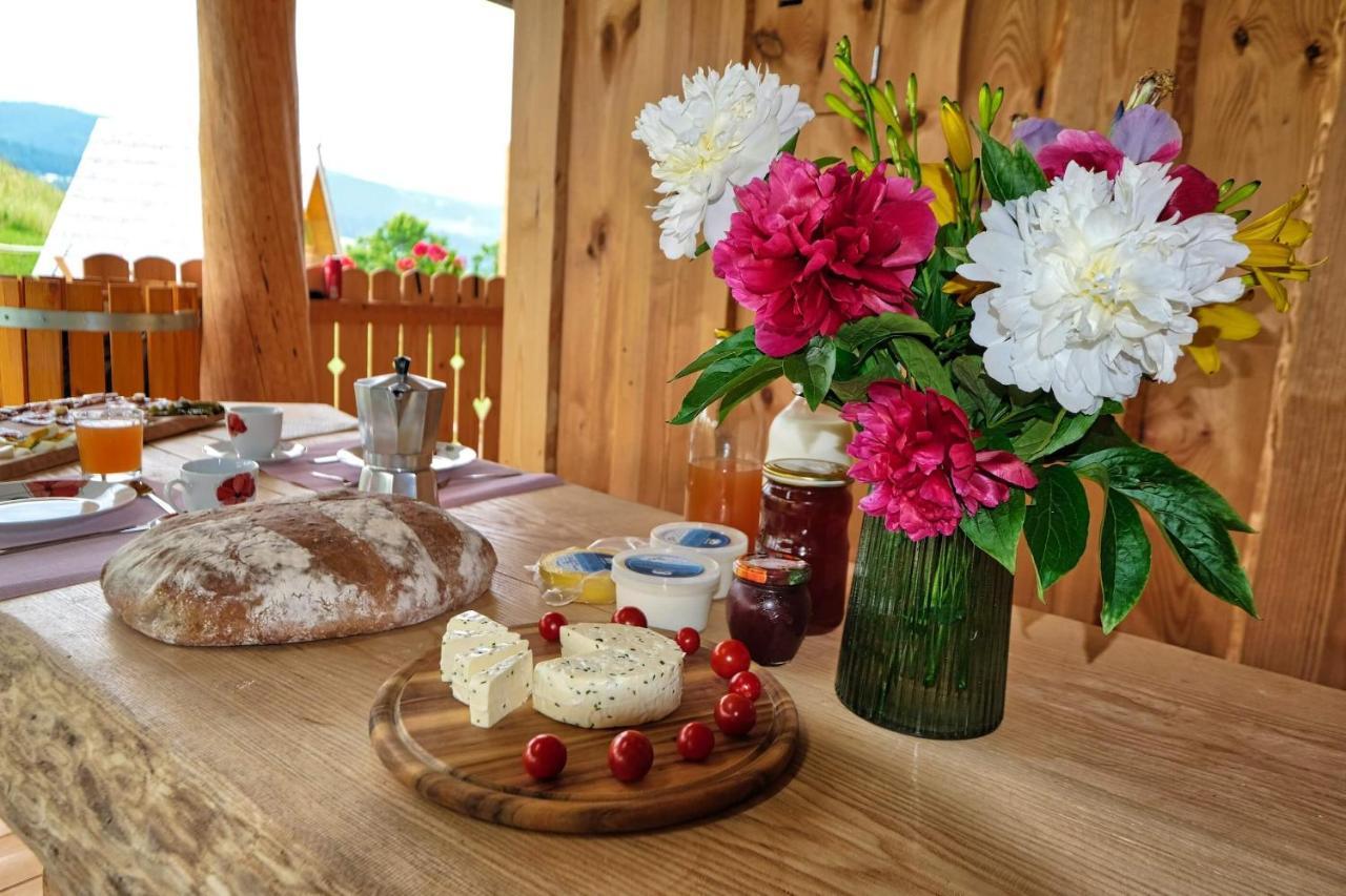 מלון Vitanje Glamping Brodej מראה חיצוני תמונה