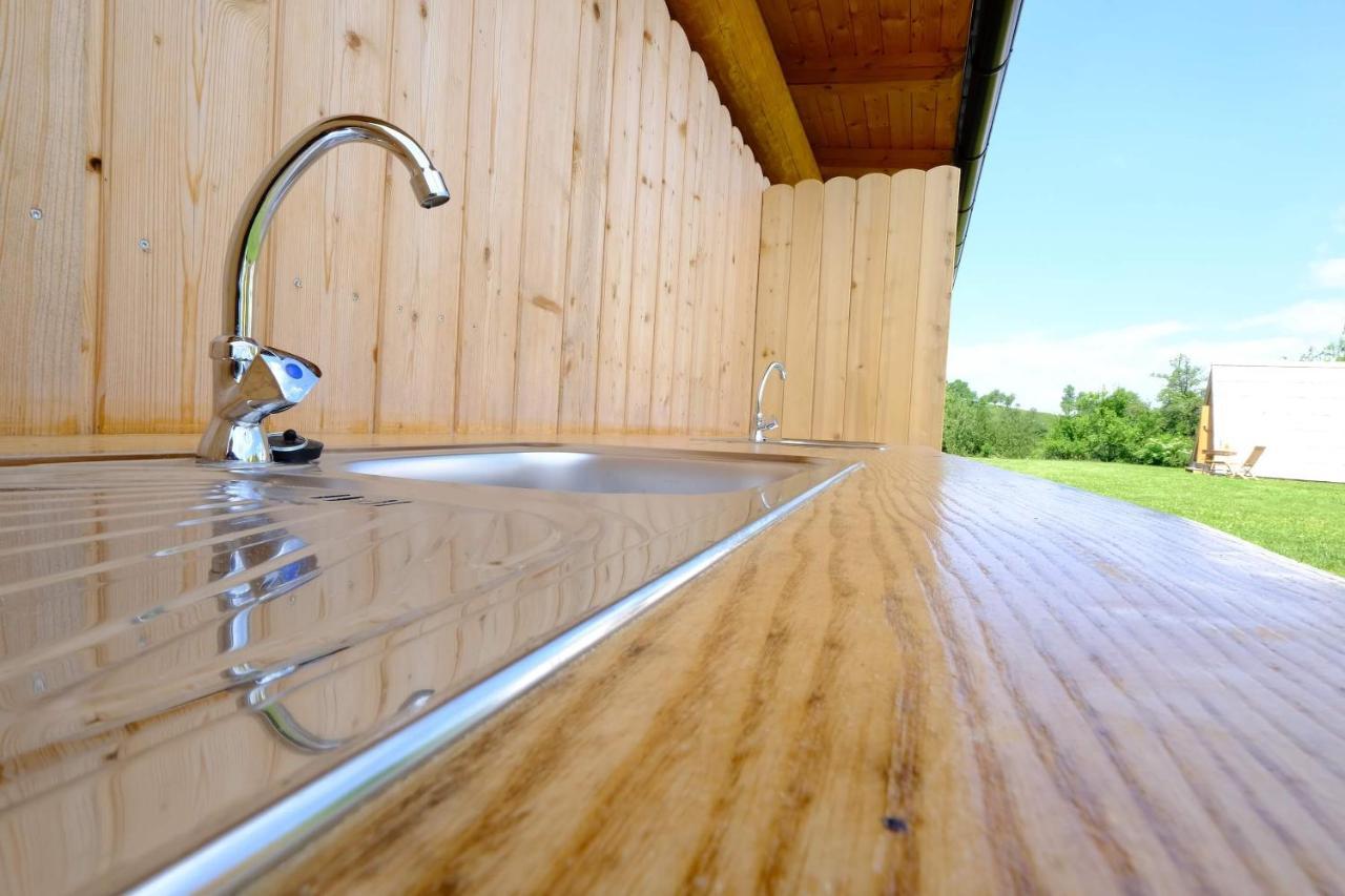 מלון Vitanje Glamping Brodej מראה חיצוני תמונה